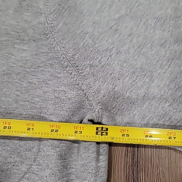 Brooks Brothers Men's Sweater Grey Heather Supima Cotton V-Neck 2XL No. 0020174. - Picture 5 of 7